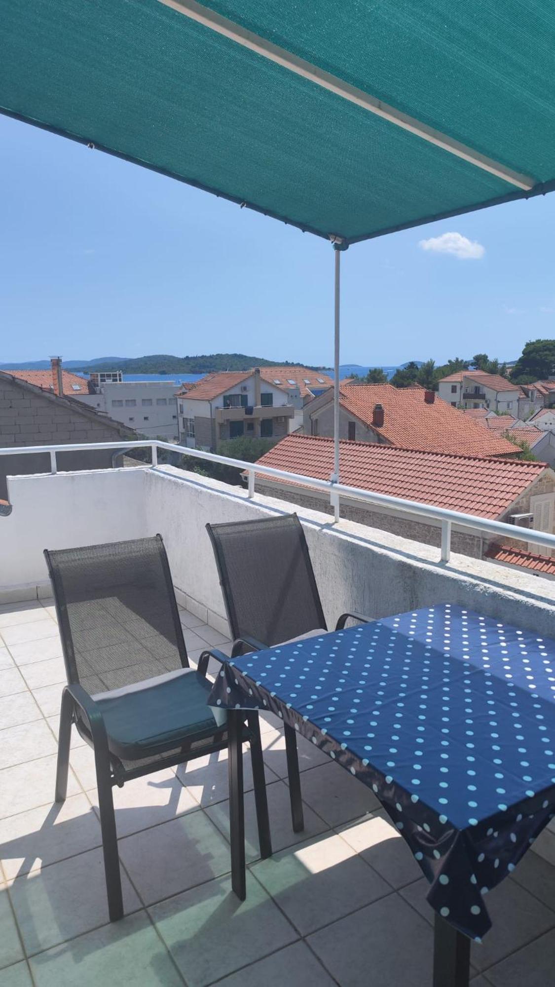 Apartments Suri Vodice Eksteriør bilde