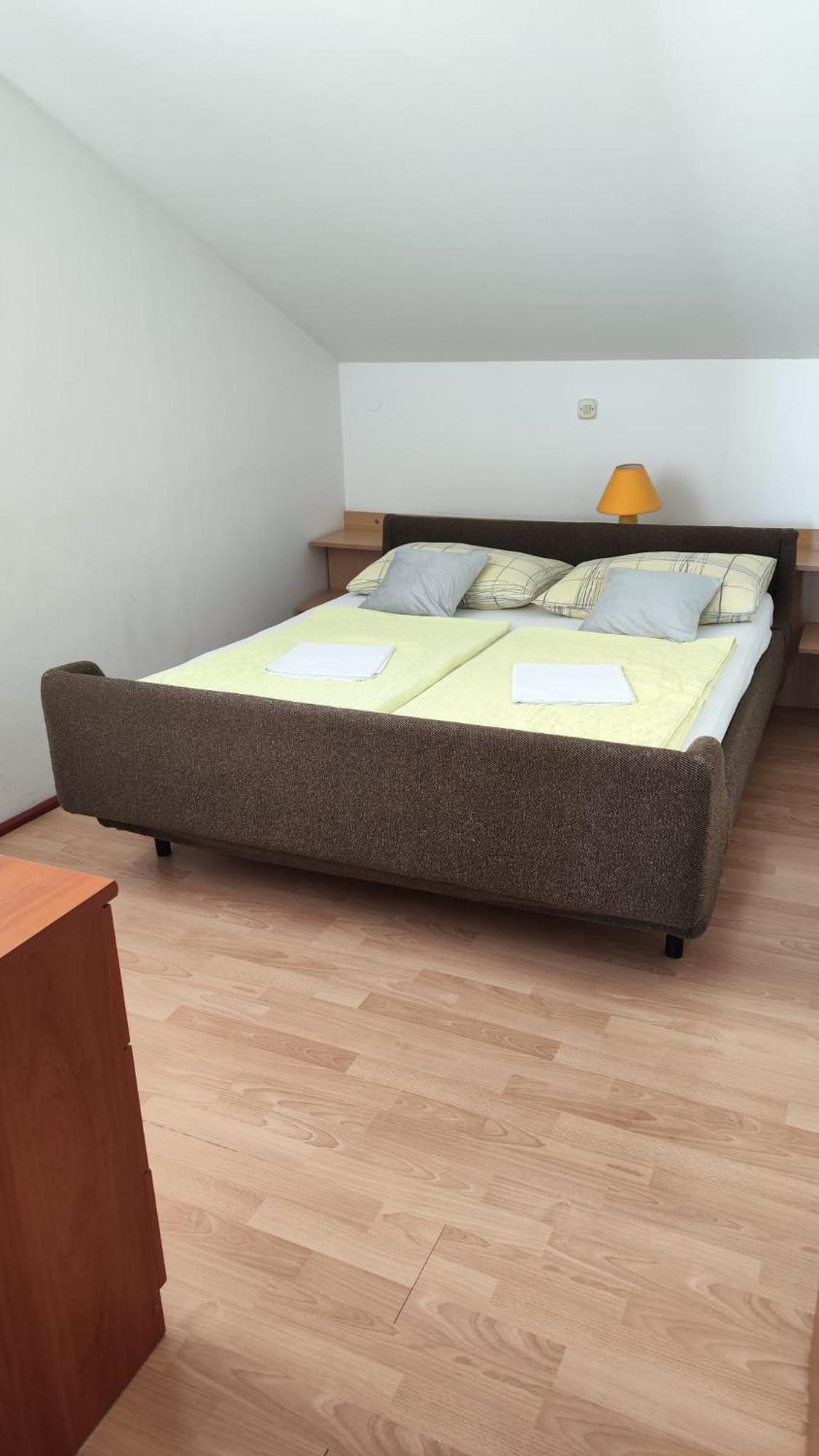 Apartments Suri Vodice Eksteriør bilde