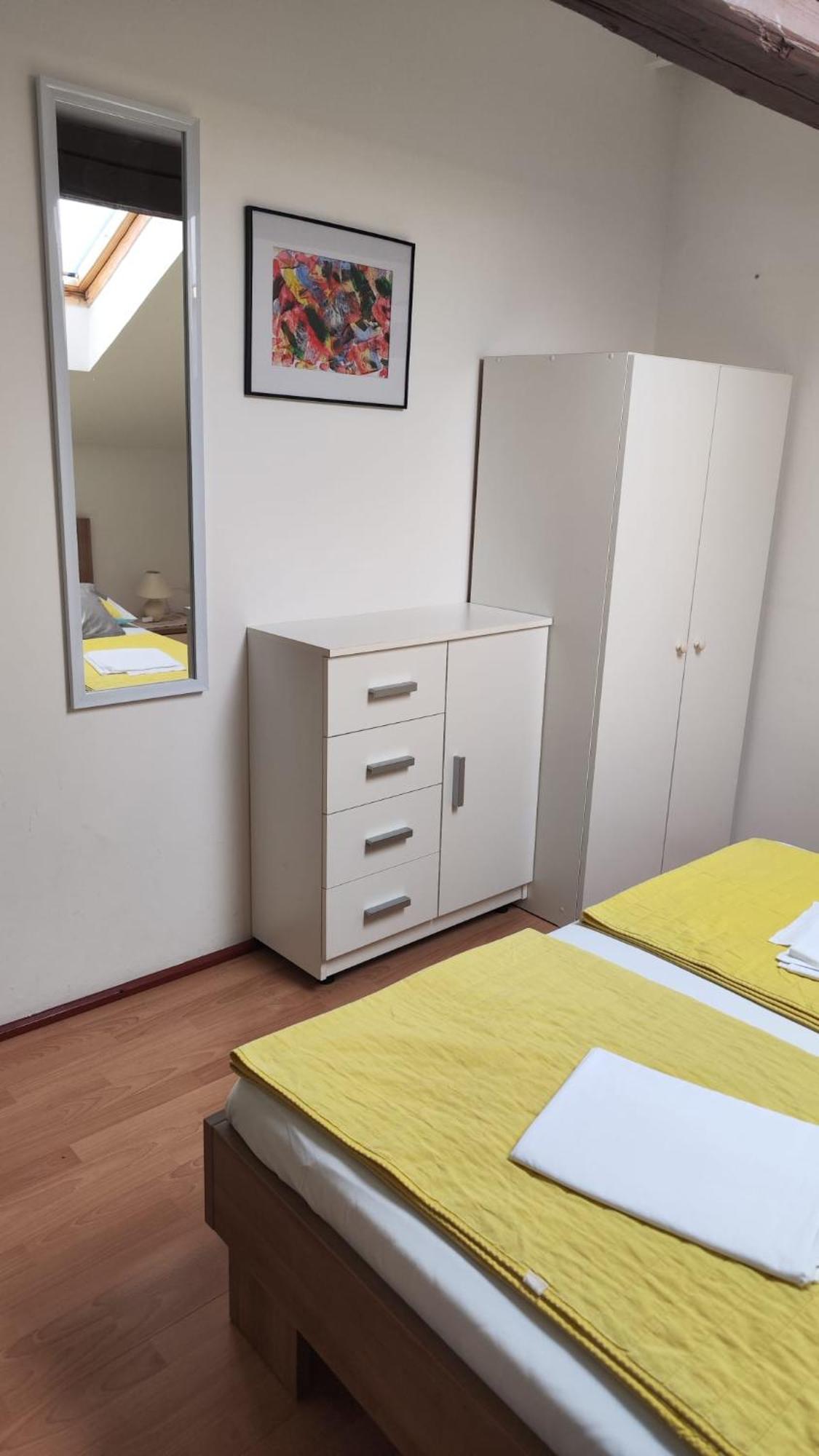 Apartments Suri Vodice Eksteriør bilde